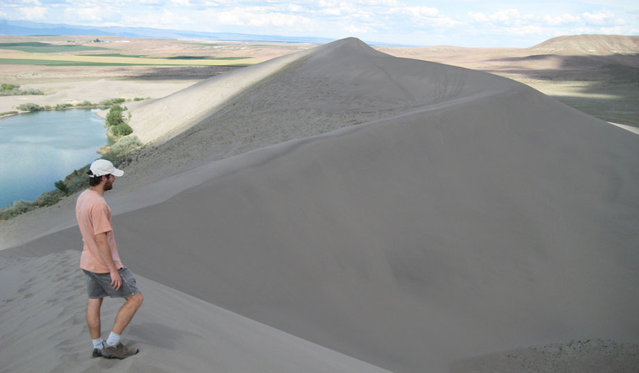 Bruneau Sand Dunes. Bruneau Sand Dunes has the tallest and largest sand dunes in North America.